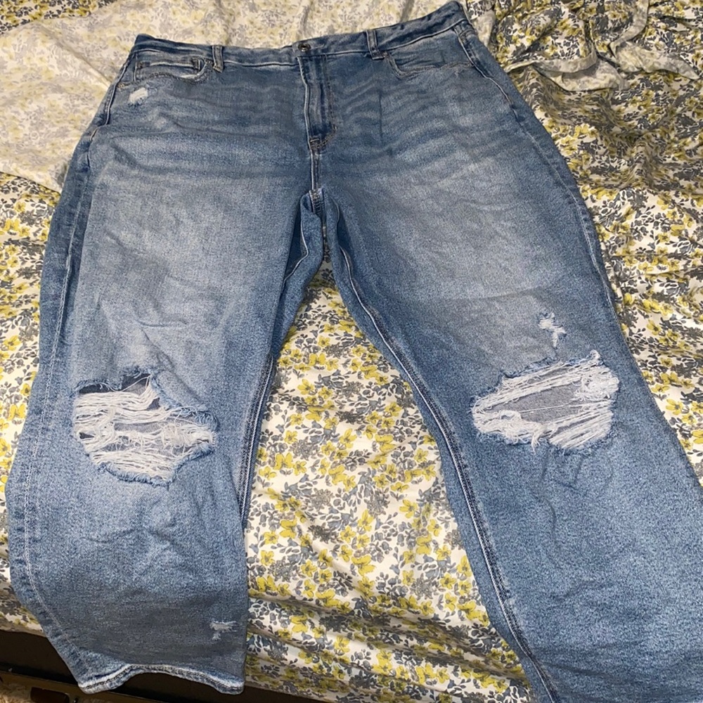 American eagle distressed curvy mom jeans